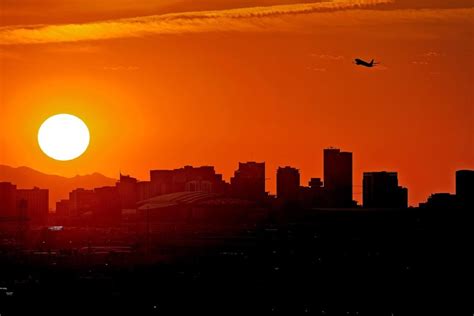 Dangerous heat wave baking US Southwest brings triple-digit temperatures and fire risk to California